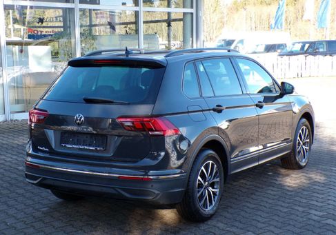 Volkswagen Tiguan, 2022 3