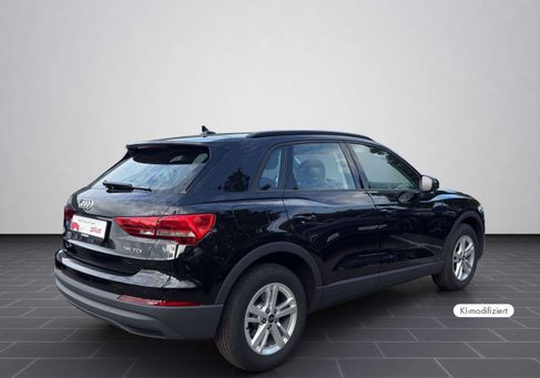 Audi Q3, 2022