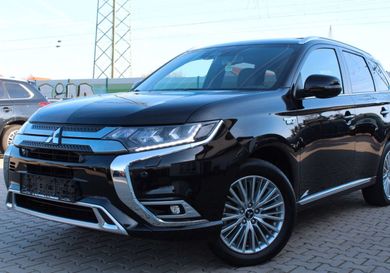 Mitsubishi Outlander, 2020