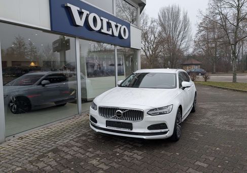 Volvo V90, 2022