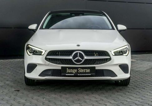 Mercedes-Benz CLA 250, 2022