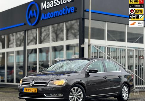 Volkswagen Passat, 2011