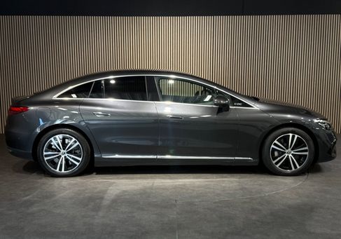 Mercedes-Benz EQE, 2022