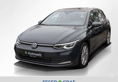 Volkswagen Golf, 2022