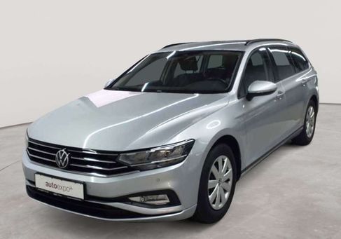 Volkswagen Passat, 2022