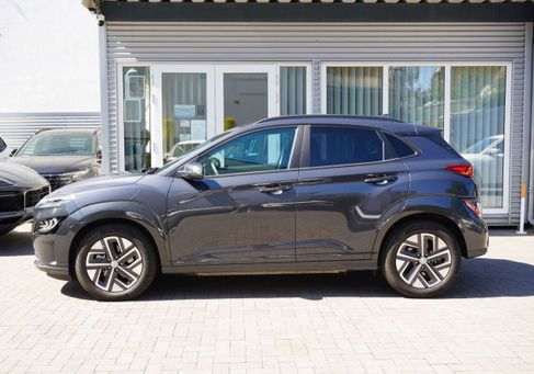 Hyundai Kona, 2023 3