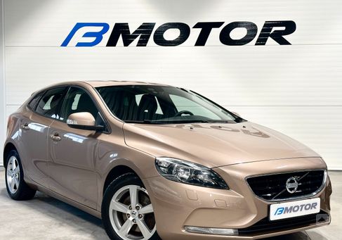 Volvo V40, 2014