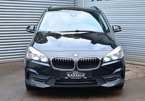 BMW 216, 2019