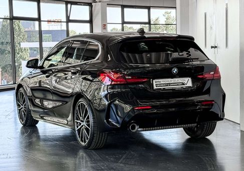 BMW 118, 2023