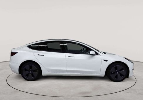 Tesla Model 3, 2023 3