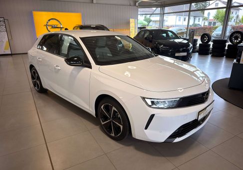 Opel Astra, 2023