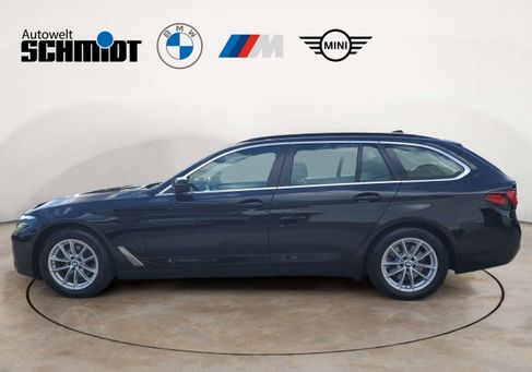 BMW 520, 2022 3