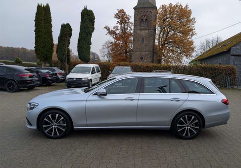 Mercedes-Benz E 300, 2022 2