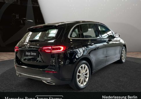 Mercedes-Benz B 250, 2022 3