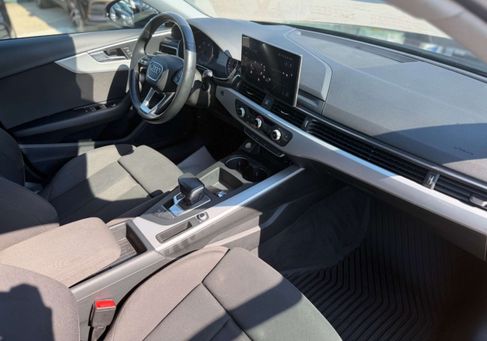 Audi A4, 2021
