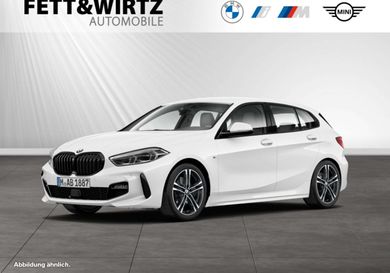 BMW 118, 2022