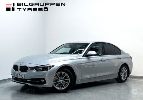 BMW 330, 2017