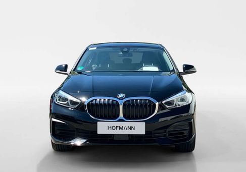 BMW 120, 2022