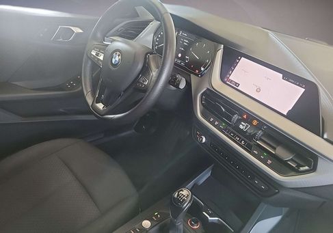 BMW 118, 2022 3