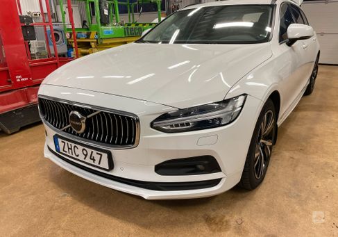 Volvo V90, 2022