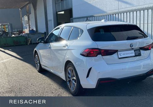 BMW 118, 2024
