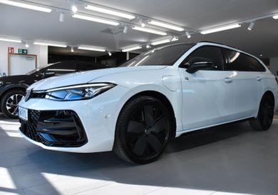 Volkswagen Passat Variant, 2025