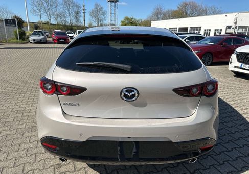 Mazda 3, 2026