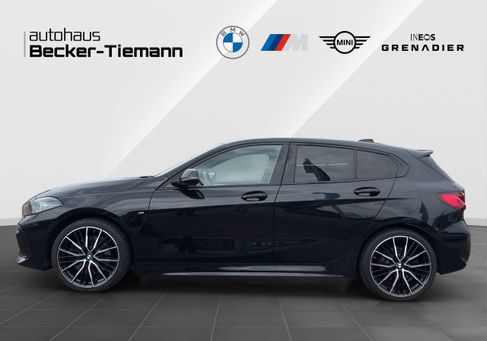BMW 120, 2022