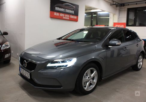 Volvo V40, 2018