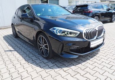BMW 120, 2021