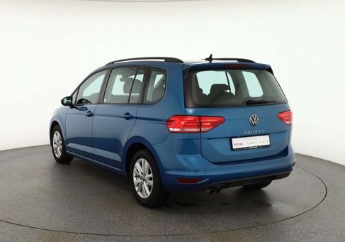 Volkswagen Touran, 2022 3
