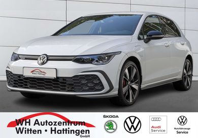 Volkswagen Golf, 2022