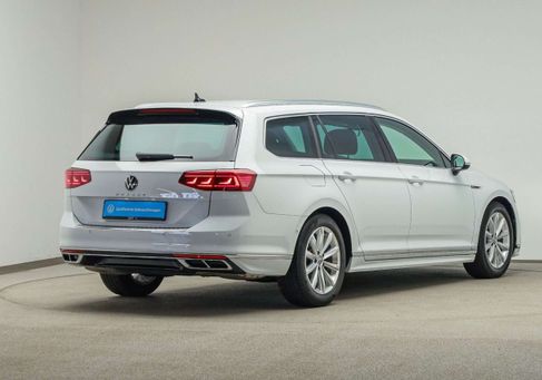 Volkswagen Passat Variant, 2023 3