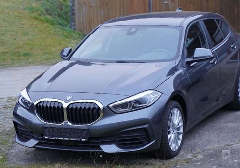 BMW 118, 2020