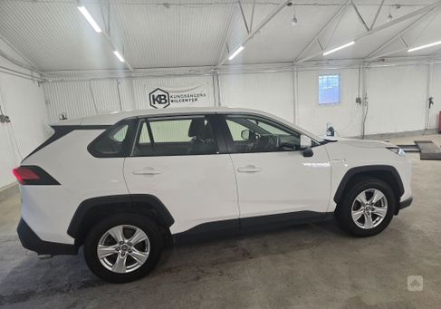 Toyota RAV 4, 2021