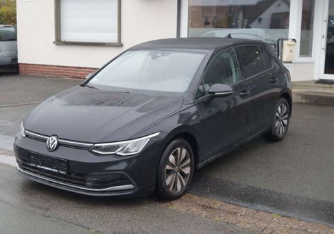 Volkswagen Golf, 2023