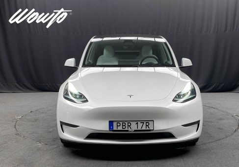 Tesla Model Y, 2023