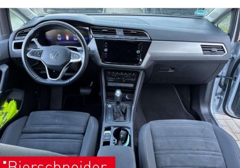Volkswagen Touran, 2023 2
