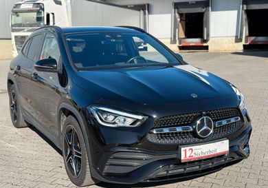 Mercedes-Benz GLA 200, 2022