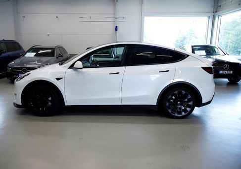Tesla Model Y, 2021 2
