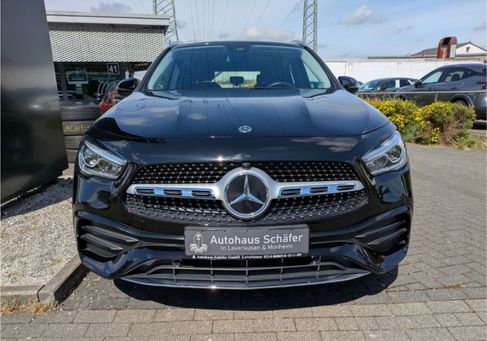 Mercedes-Benz GLA 180, 2021
