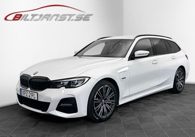 BMW 330, 2022