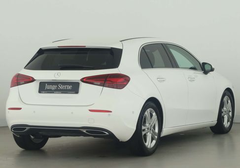 Mercedes-Benz A 180, 2025