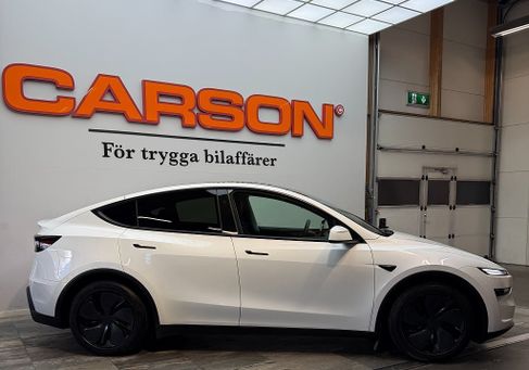 Tesla Model Y, 2025 2