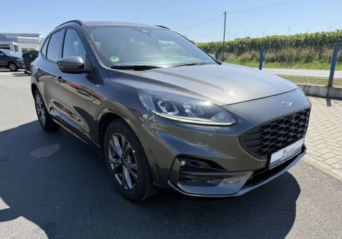 Ford Kuga, 2022