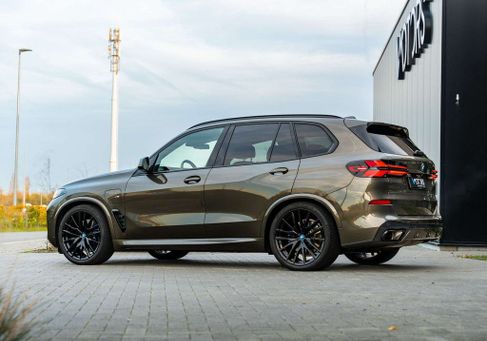 BMW X5, 2023