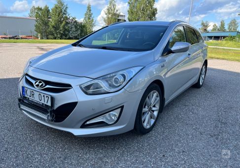 Hyundai i40, 2013