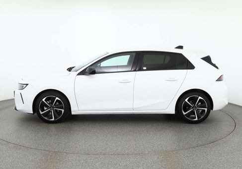 Opel Astra, 2024