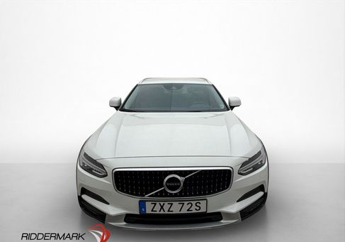 Volvo V90 Cross Country, 2020