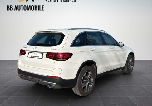 Mercedes-Benz GLC 300, 2022